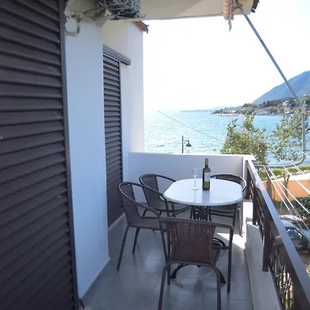 Ξενοδοχείο με διαμερίσματα Vandorou-lefkada 3*