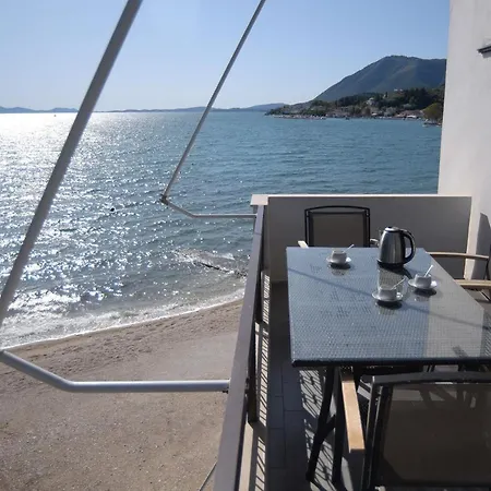 Vandorou-lefkada